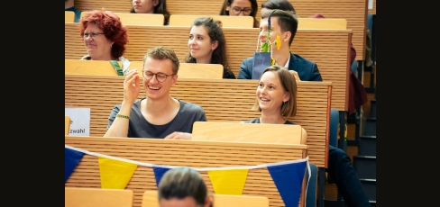 thumbnail of medium Graduation Day 2023 - Zeugnisübergabe der Juristischen Fakultät © Witold Cholewa 78