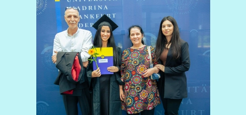 thumbnail of medium Graduation Day 2023 - Zeugnisübergabe der Juristischen Fakultät © Witold Cholewa 70