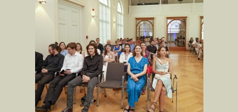 thumbnail of medium Graduation Day 2023 - Zeugnisübergabe der Kulturwissenschaftlichen Fakultät © Jens Neubauer 1